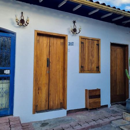 Pousada Casa Da Cintia Diamantina Exterior photo